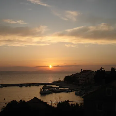 Pansion Marco Polo Petrcane