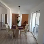 Pansion Marco Polo بيت ضيافة 3*